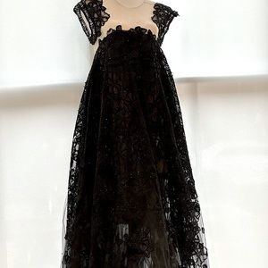 oscar de la renta black beaded and lace full gown NWT size 10